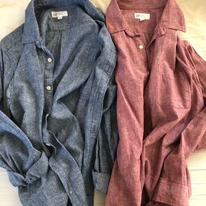 Bundle of 2 Gap linen Button Downs, never worn